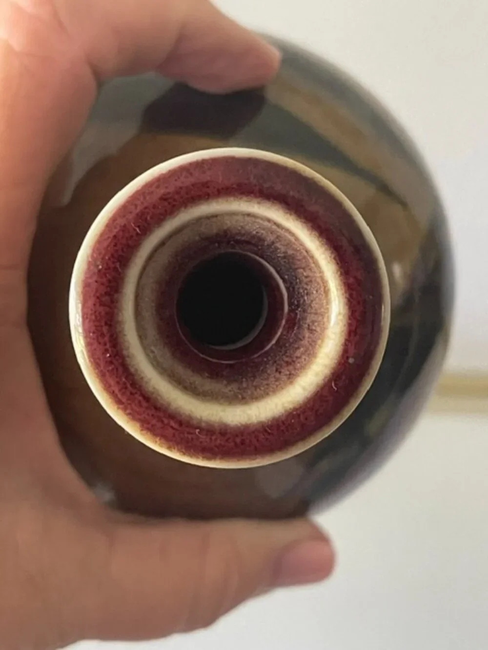 Hand-thrown Studio Art Pottery Vase Glazed Artist Signed 4-3/4